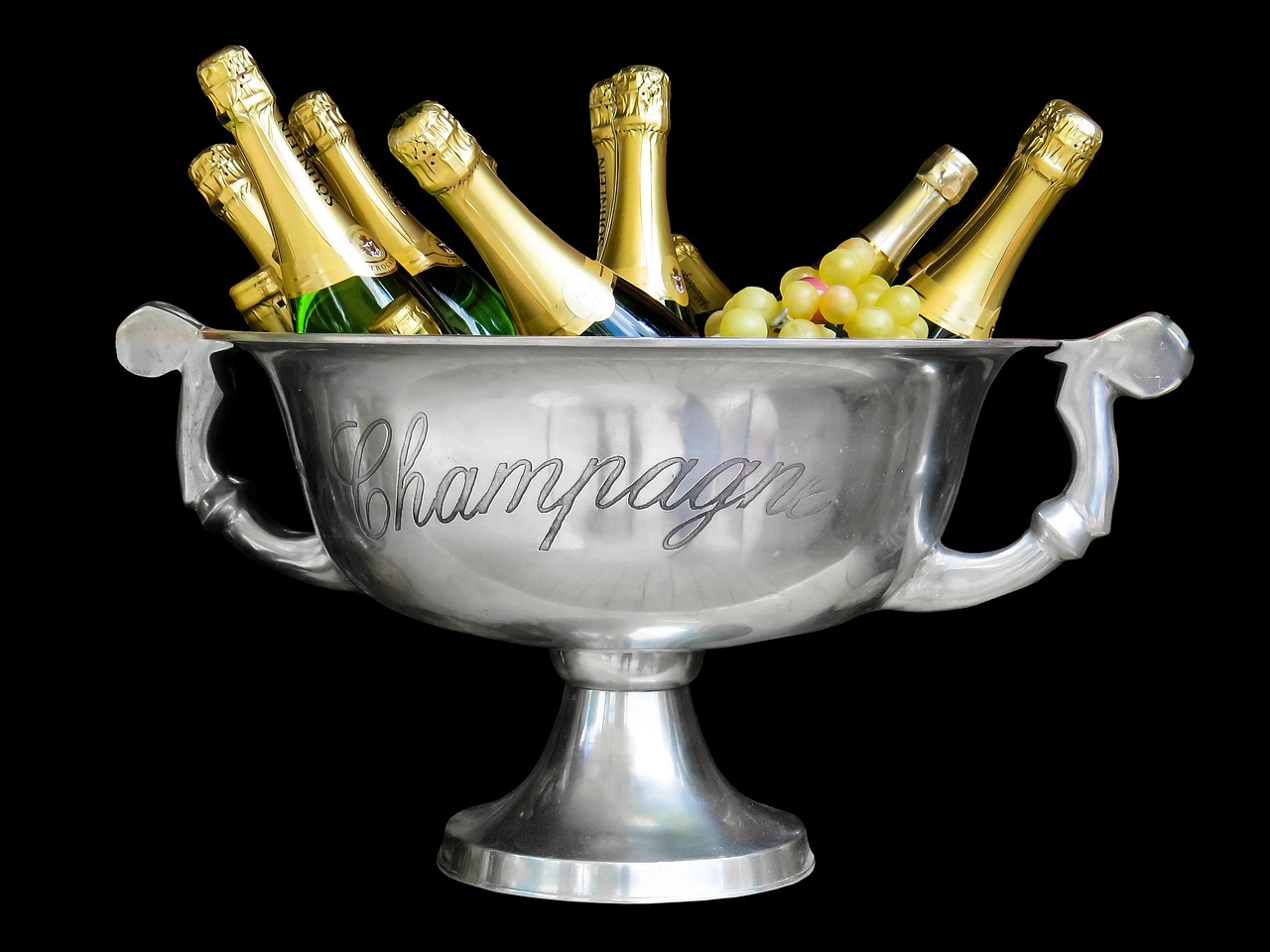 Champagne, sparkling wine, drink — Best Platforms to Advertise 51 Game